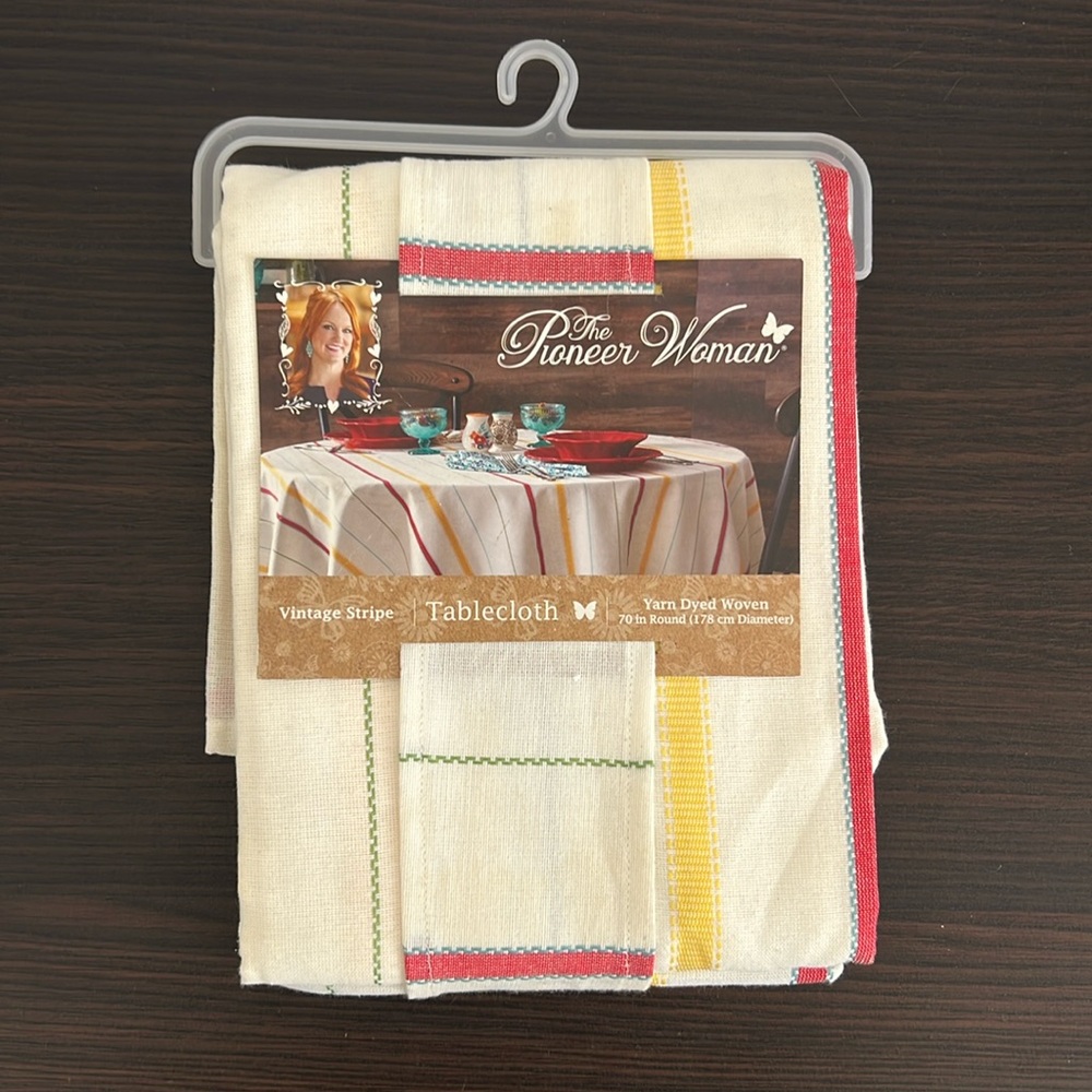 The Pioneer Woman Vintage Stripe 70” Round Tablecloth